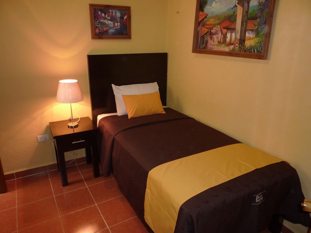 Imagen de la habitación del Hotel Del Peregrino. Foto 11