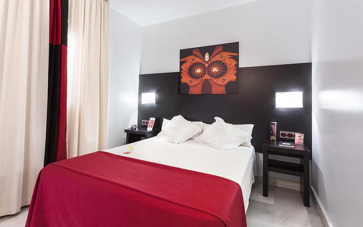 Imagen de la habitación del Hotel Del Pintor. Foto 6