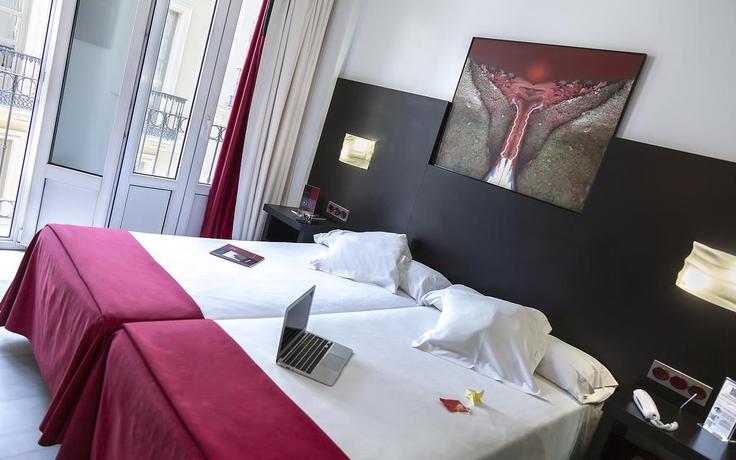 Imagen de la habitación del Hotel Del Pintor. Foto 7