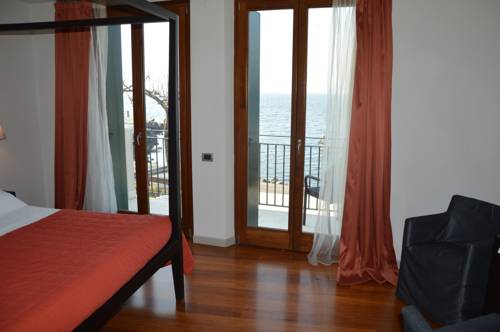 Imagen de la habitación del Hotel Del Porto, Torri Del Benaco. Foto 7