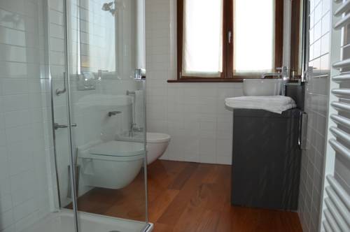 Imagen de la habitación del Hotel Del Porto, Torri Del Benaco. Foto 12