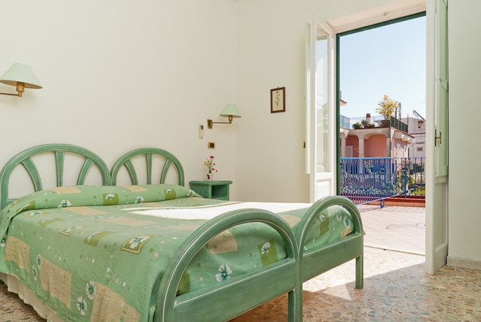 Imagen de la habitación del Hotel Del Postiglione. Foto 7