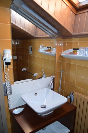 Imagen de la habitación del Hotel Del Prado, Puigcerdá. Foto 11