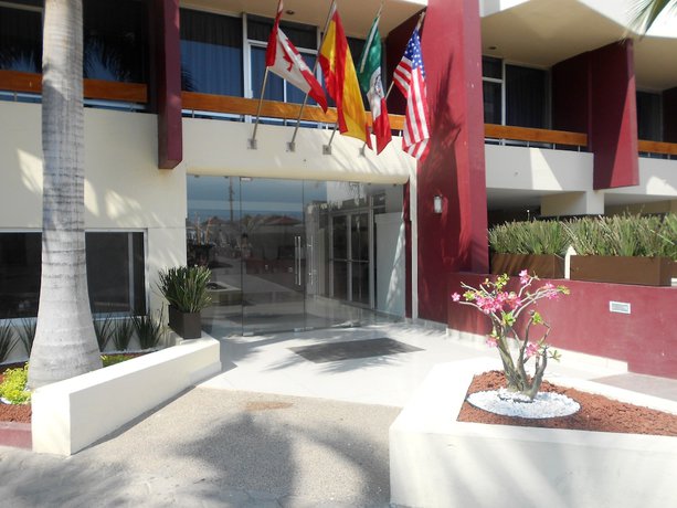 Imagen general del Hotel Del Real and Suites. Foto 3