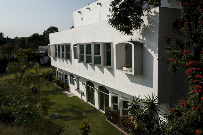 Imagen de la piscina del Hotel Del Rio. Foto 16