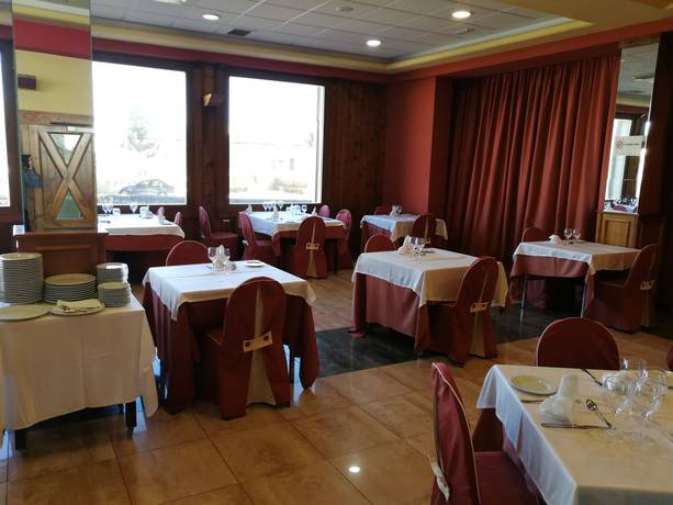 Imagen del bar/restaurante del Hotel Del Sol, Motilla del Palancar. Foto 3