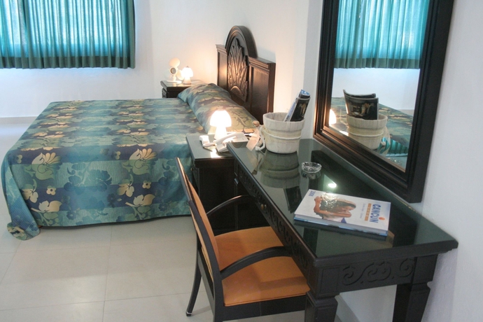 Imagen de la habitación del Hotel Del Sol, Puerto Cancún. Foto 6