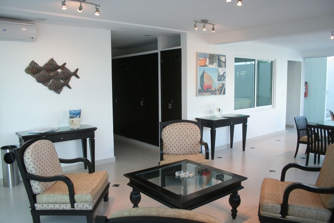 Imagen de los interiores del Hotel Del Sol, Puerto Cancún. Foto 15