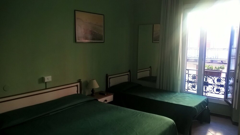 Imagen de la habitación del Hotel Del Sole, Milán. Foto 5