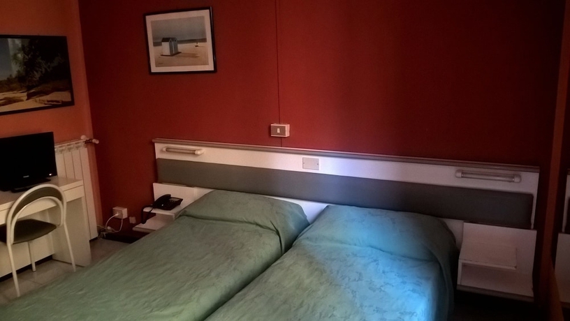 Imagen de la habitación del Hotel Del Sole, Milán. Foto 10