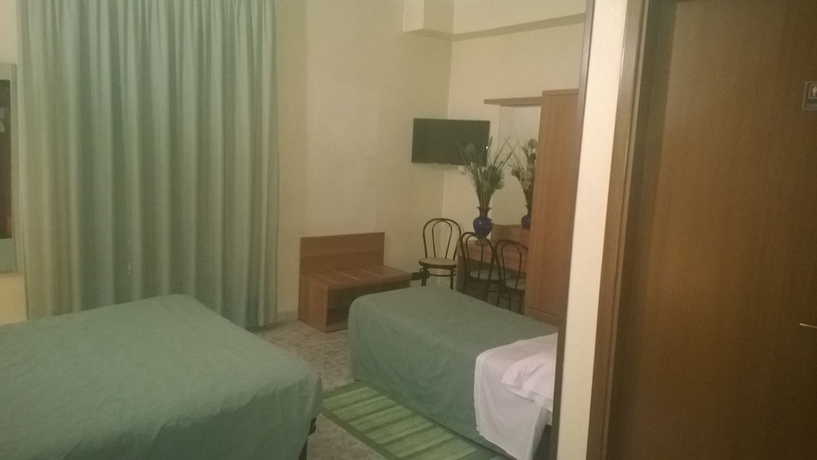 Imagen de la habitación del Hotel Del Sole, Milán. Foto 12