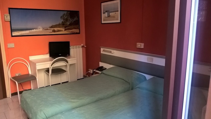 Imagen de la habitación del Hotel Del Sole, Milán. Foto 15