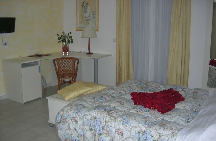 Imagen de la habitación del Hotel Del Sole, San Vincenzo. Foto 17