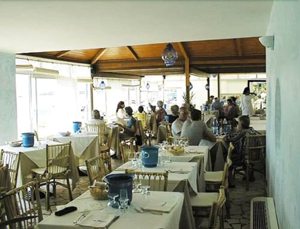 Imagen del bar/restaurante del Hotel Del Sole, Santa Marinella. Foto 4