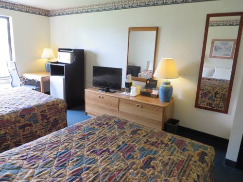 Imagen de la habitación del Hotel Delavan Inn and Suites. Foto 6