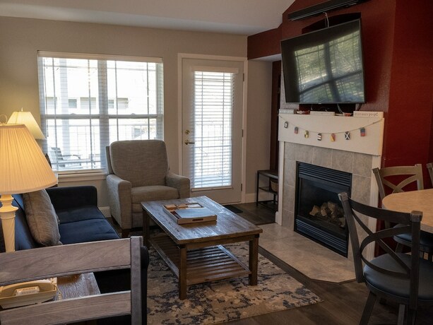 Imagen de la habitación del Hotel Delavan Lake Resort. Foto 15