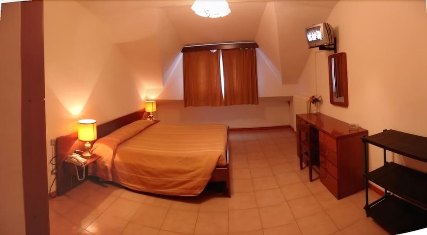Imagen de la habitación del Hotel Delberg Palace. Foto 6