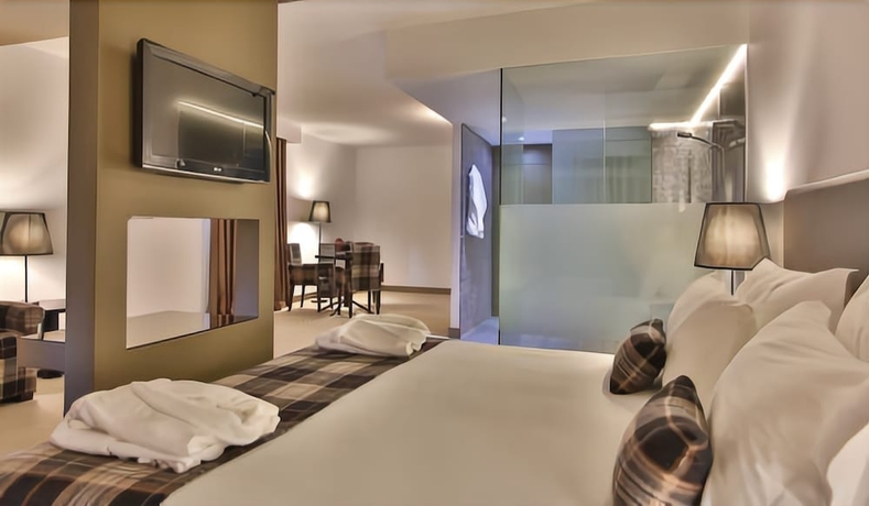 Imagen de la habitación del Hotel Delfim Douro. Foto 16