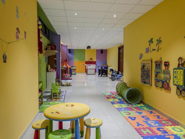 Imagen general del Hotel Delfin Azul. Foto 5