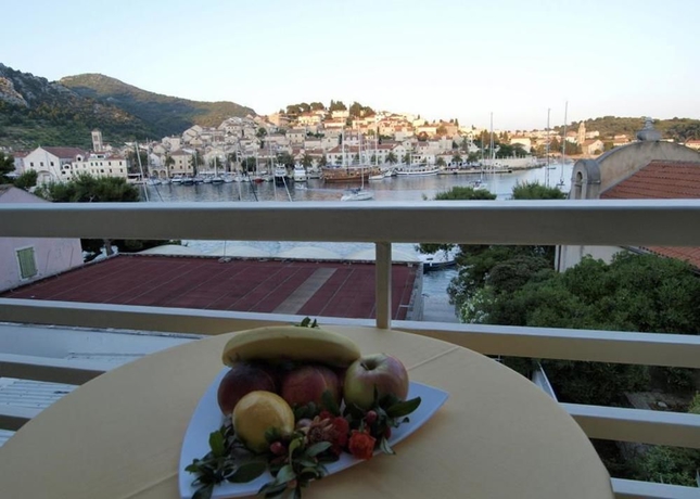 Imagen de la habitación del Hotel Delfin Hvar. Foto 11