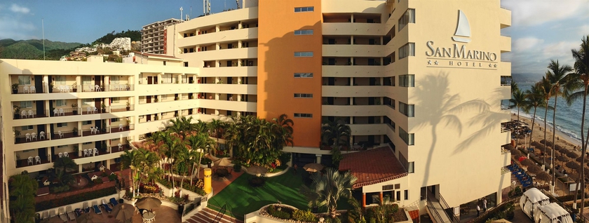 Imagen de los exteriores del Hotel Delfin PV Beach Resort. Foto 12