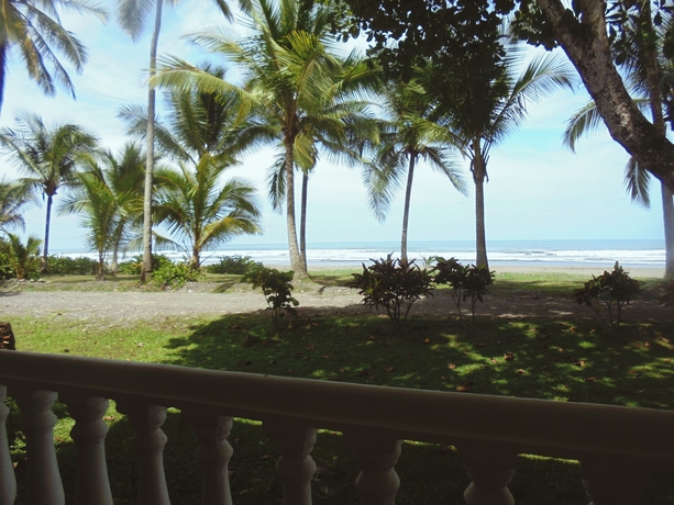 Imagen de los exteriores del Hotel Delfin Playa Bejuco. Foto 7