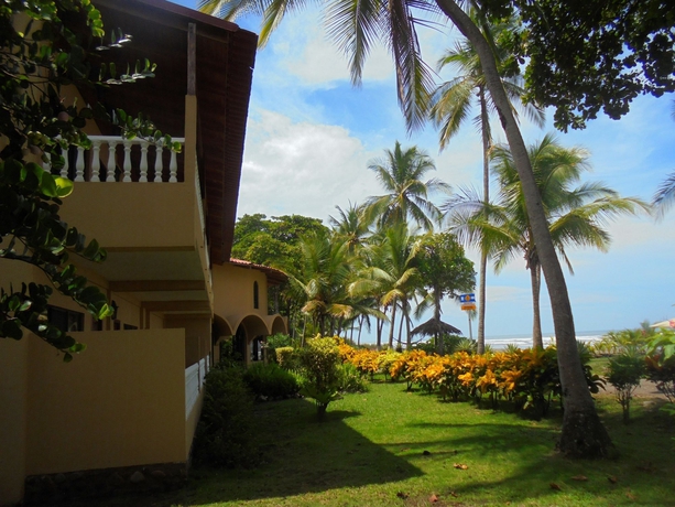 Imagen de los exteriores del Hotel Delfin Playa Bejuco. Foto 9