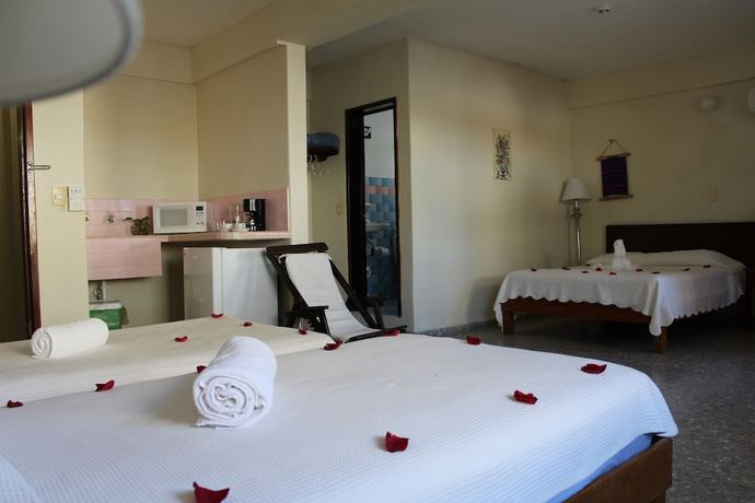 Imagen de la habitación del Hotel Delfin, Playa del Carmen. Foto 17