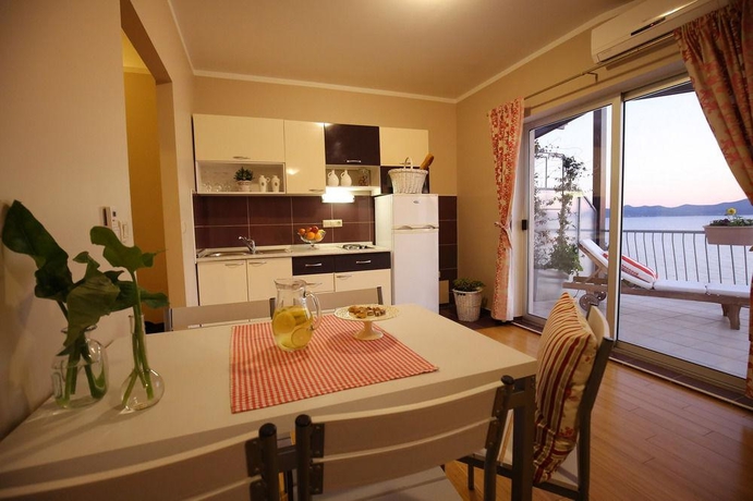 Imagen de la habitación del Hotel Delfin, Zadar. Foto 14