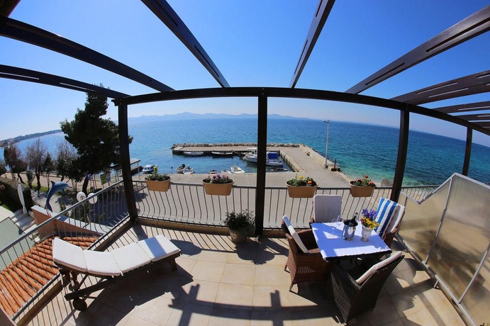 Imagen general del Hotel Delfin, Zadar. Foto 8