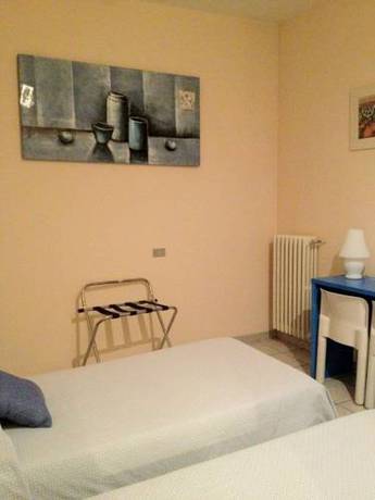 Imagen de la habitación del Hotel Delfina. Foto 10