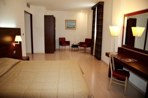 Imagen de la habitación del Hotel Delfina Palace. Foto 2