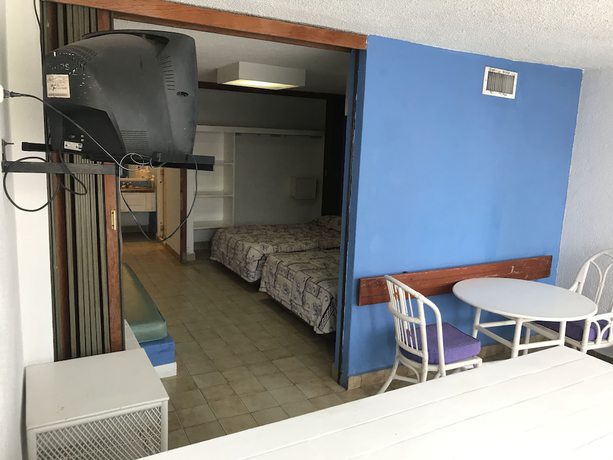 Imagen de la habitación del Hotel Delfines Acapulco By Nges. Foto 7