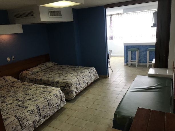 Imagen de la habitación del Hotel Delfines Acapulco By Nges. Foto 11