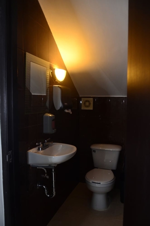 Imagen de la habitación del Hotel Delfines. Foto 15