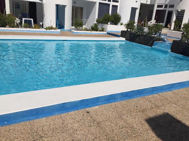 Imagen de la piscina del Hotel Delfines, Puerto del Carmen. Foto 9
