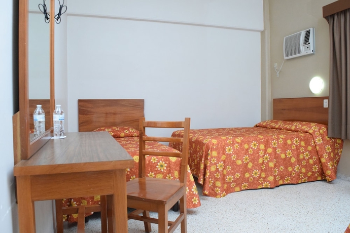 Imagen de la habitación del Hotel Delfines, Veracruz. Foto 13