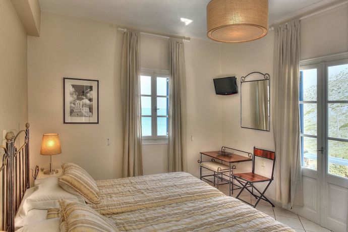 Imagen de la habitación del Hotel Delfini, Kamares. Foto 6