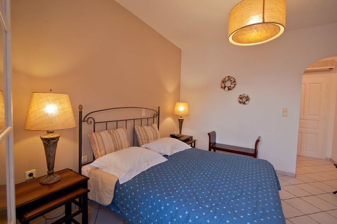 Imagen de la habitación del Hotel Delfini, Kamares. Foto 15
