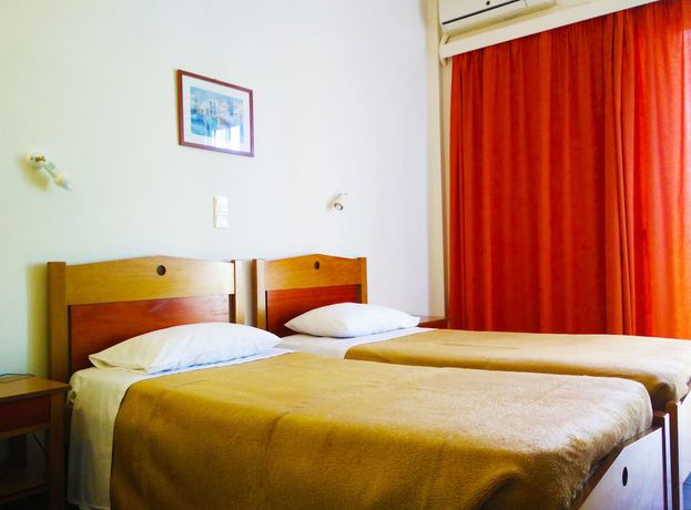 Imagen de la habitación del Hotel Delfini, Patras. Foto 5