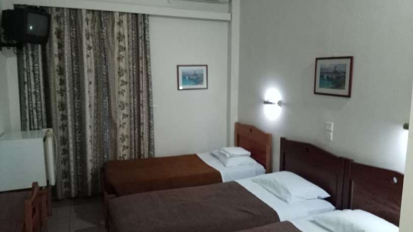 Imagen de la habitación del Hotel Delfini, Patras. Foto 10