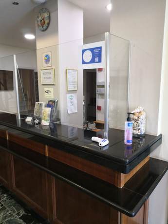 Imagen de los interiores del Hotel Delfini, Patras. Foto 18