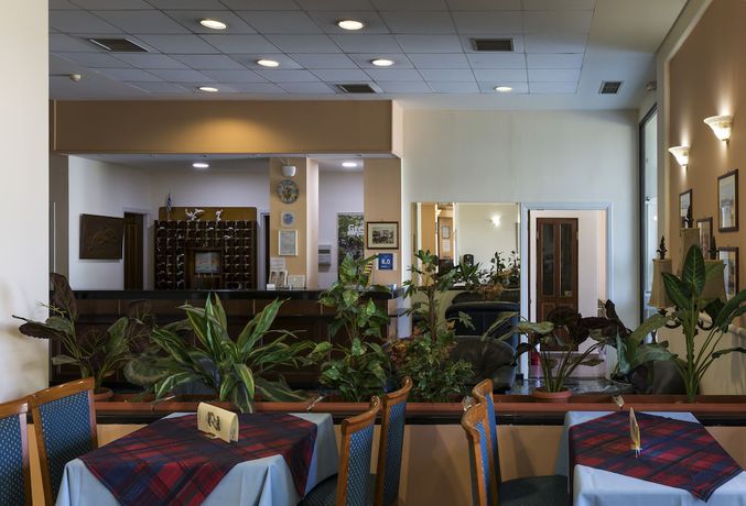 Imagen de los interiores del Hotel Delfini, Patras. Foto 19