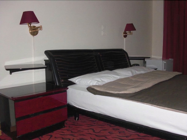 Imagen de la habitación del Hotel Delfini, Pireo. Foto 12