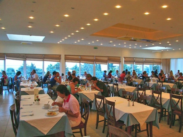 Imagen general del Hotel Delfinia. Foto 6