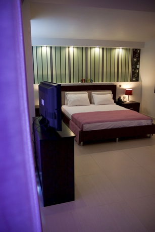 Imagen de la habitación del Hotel Delfinia Resort. Foto 6