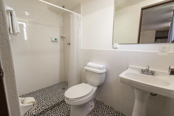 Imagen de la habitación del Hotel Delf-inn. Foto 5