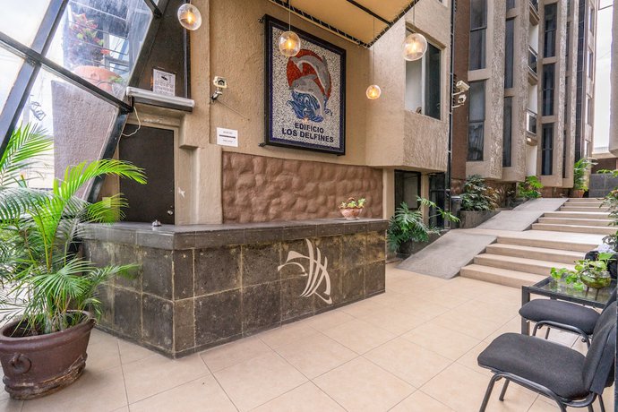 Imagen de los interiores del Hotel Delf-inn. Foto 18