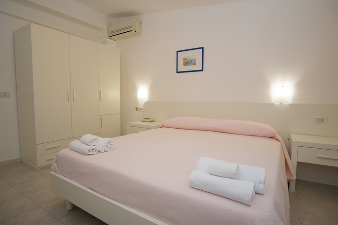 Imagen de la habitación del Hotel Delfino, Marina di Camerota. Foto 3