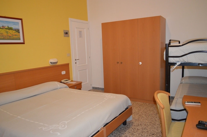 Imagen de la habitación del Hotel Delfino, Marina di Camerota. Foto 9
